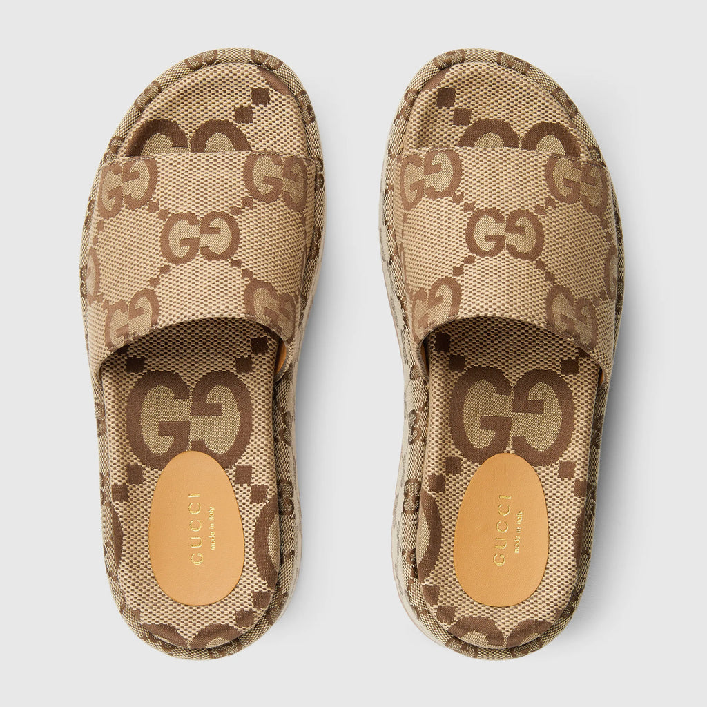 Luxuriöse Plateausandalen
